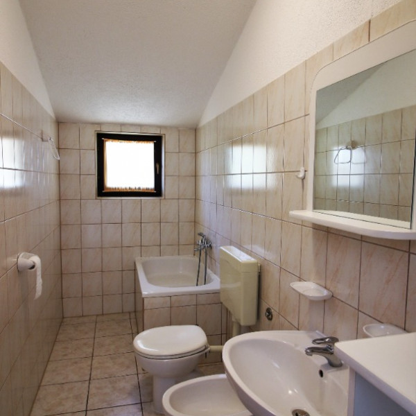 Bathroom / WC, Villa Antun, Mesites Croatia Praha