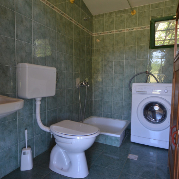 Bathroom / WC, Villa Paradiso, Mesites Croatia Praha